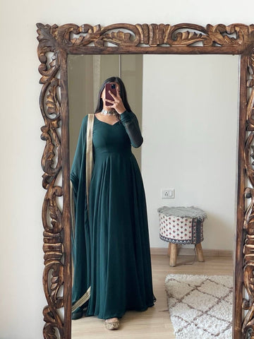 Graceful Monochrome Georgette Gown With Dupatta