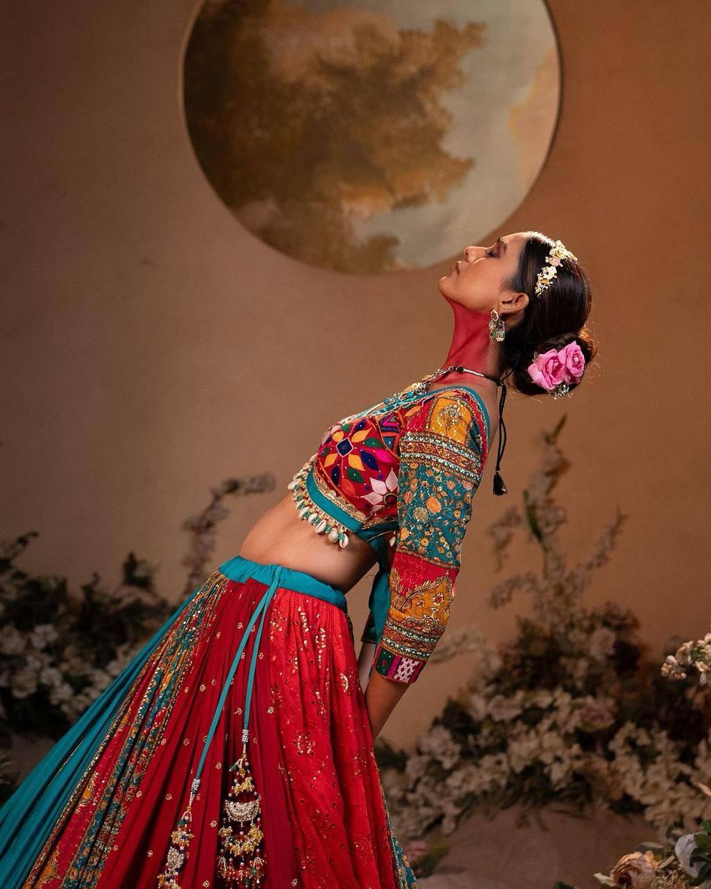 Nritya Nazaara Navratri Lehenga Choli