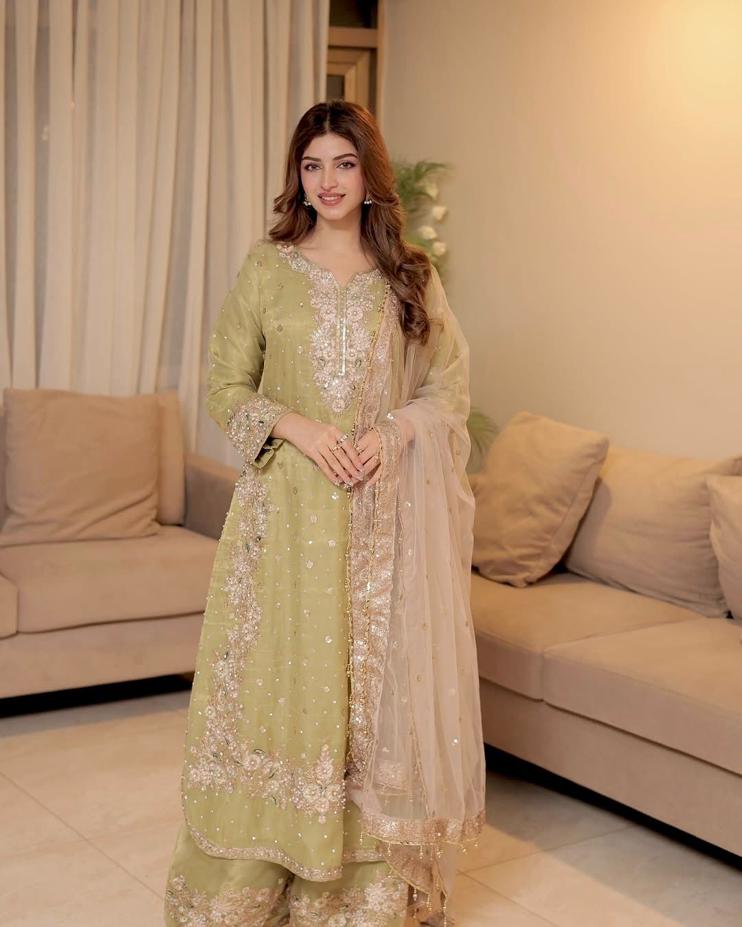 Rays of Rozana Salwar Suit