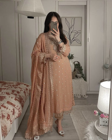 Peachy Princes Salwar Suit