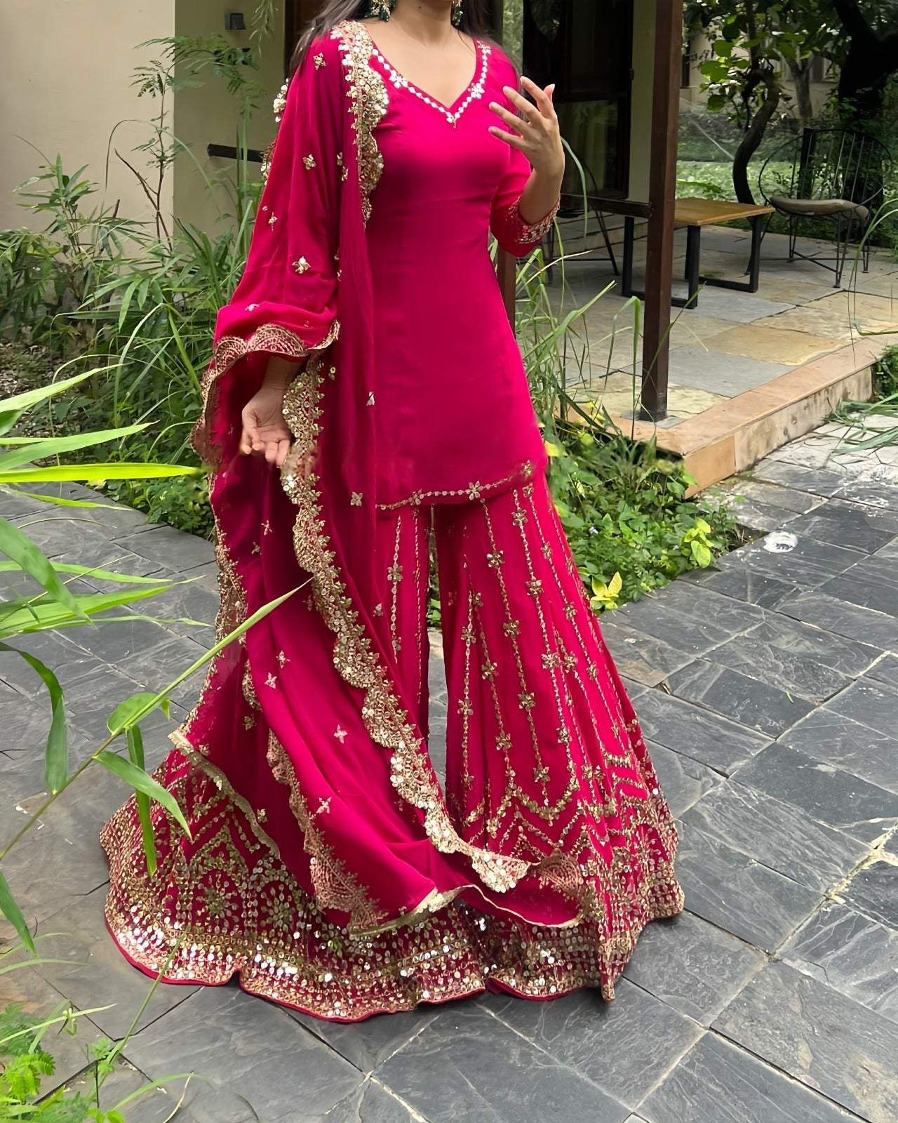 Pehnawa-e-Pink Sharara Set