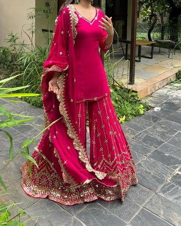 Pehnawa-e-Pink Sharara Set