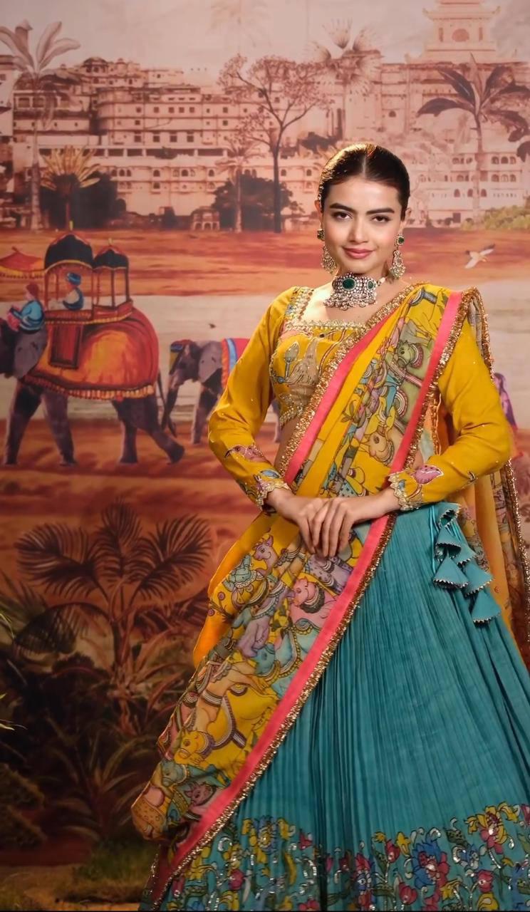 Saanjh Sutra Navratri Lehenga Choli